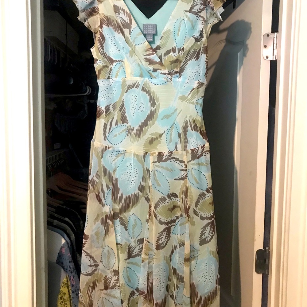 Floral Rabbit Rabbit Rabbit Design mid length dress, size 10. - Picture 2 of 3